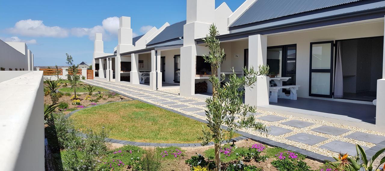 Three Feathers Cottages Langebaan Exterior photo