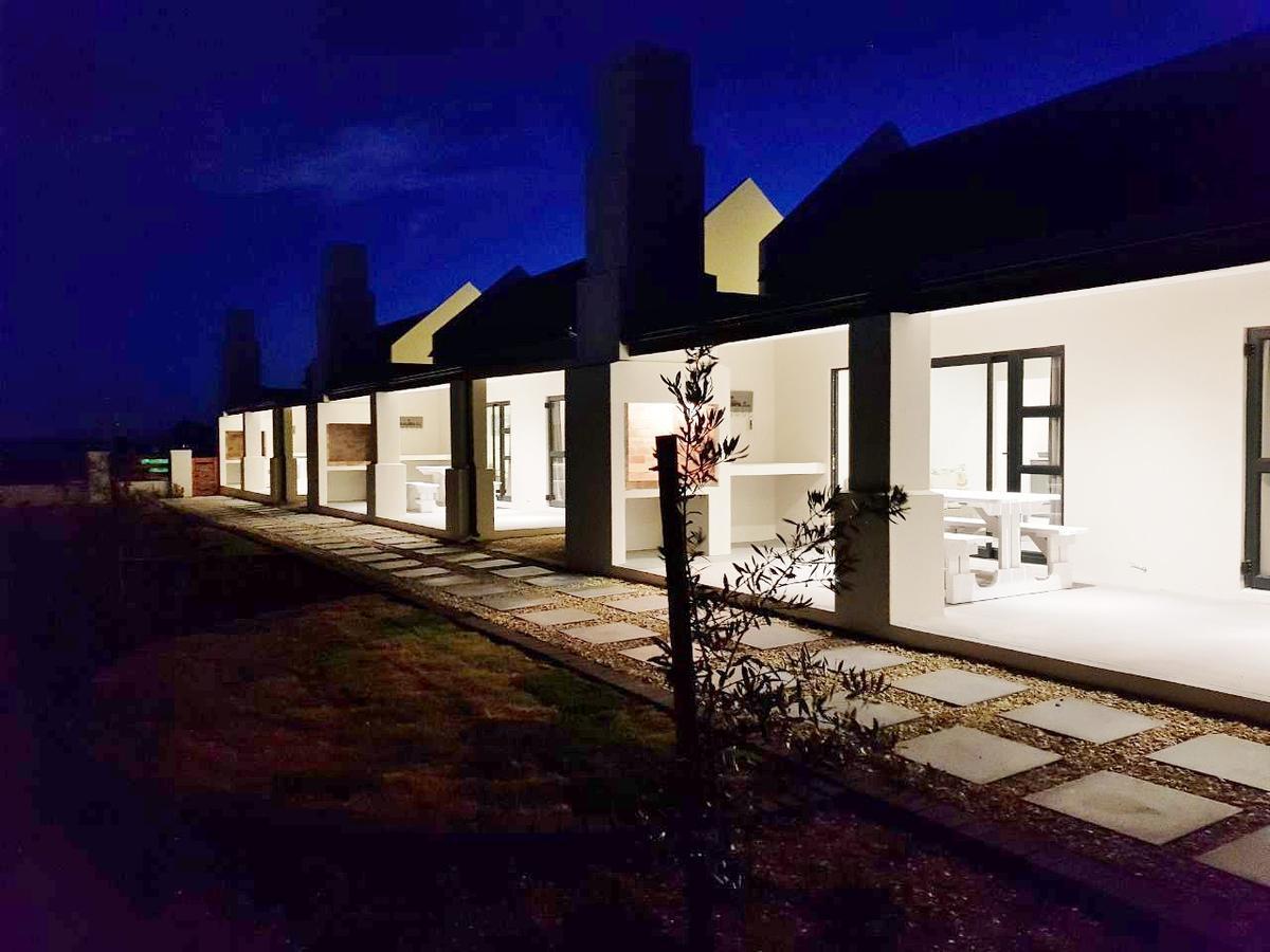 Three Feathers Cottages Langebaan Exterior photo